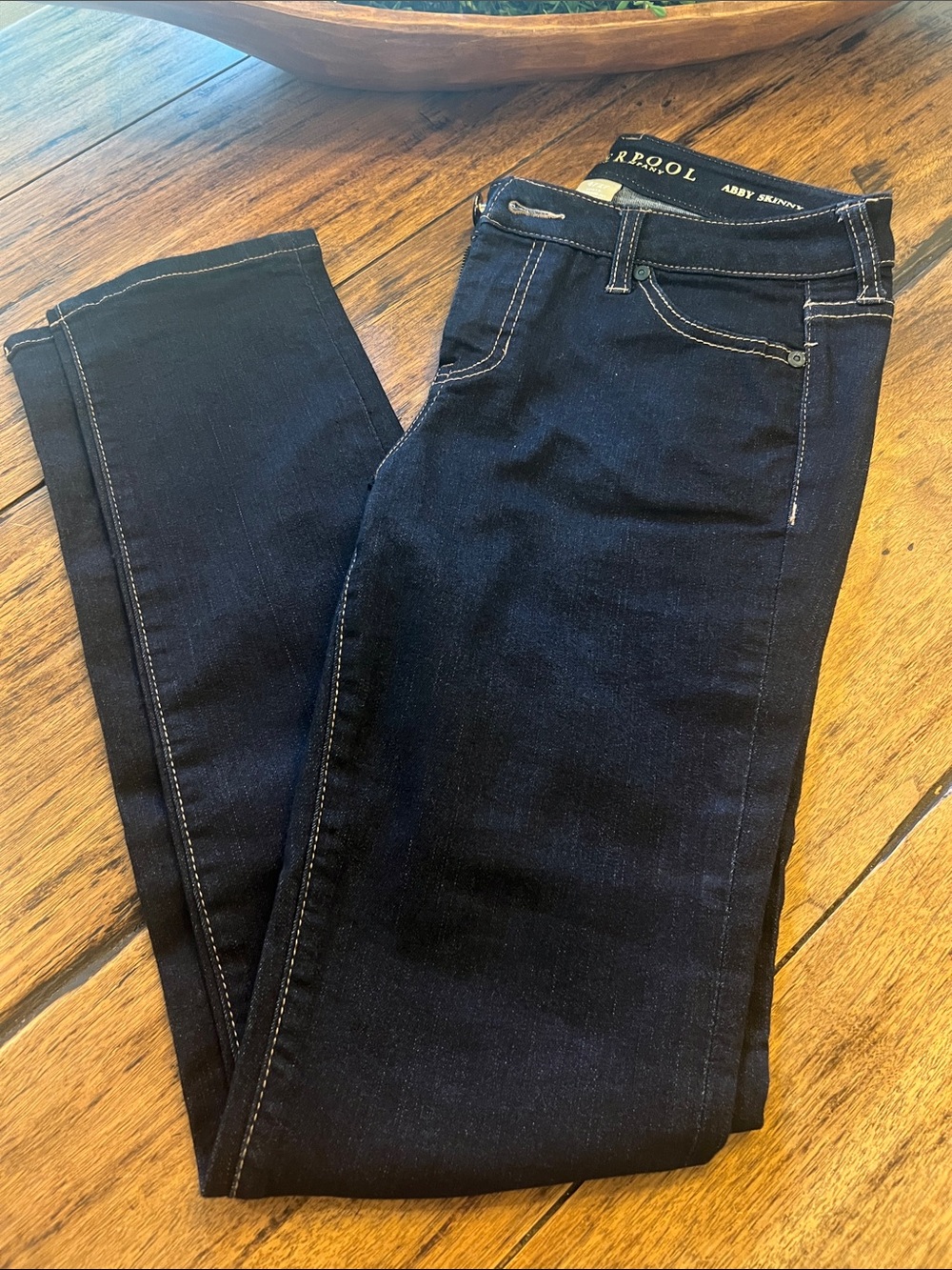 Liverpool Dark Wash Abby Skinny Jeans.  Size 27